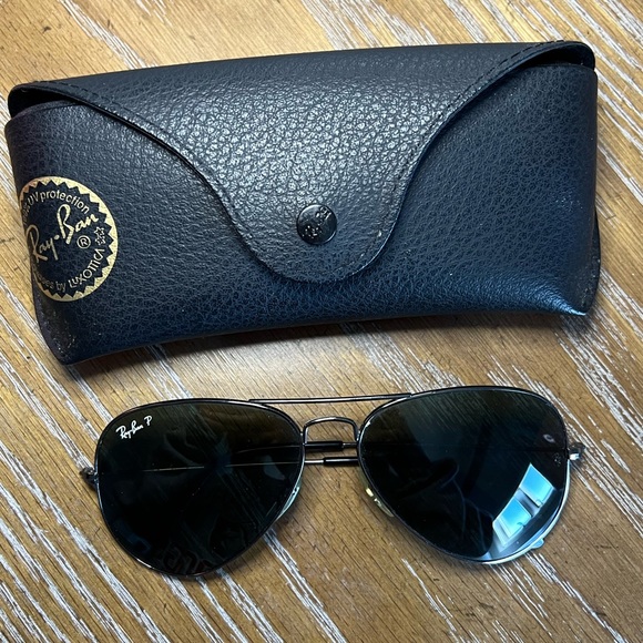 Ray-ban Aviators - Picture 2 of 4